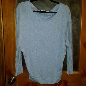 3/4 sleeve comfy tee. ST. TROPEZ west sz. M